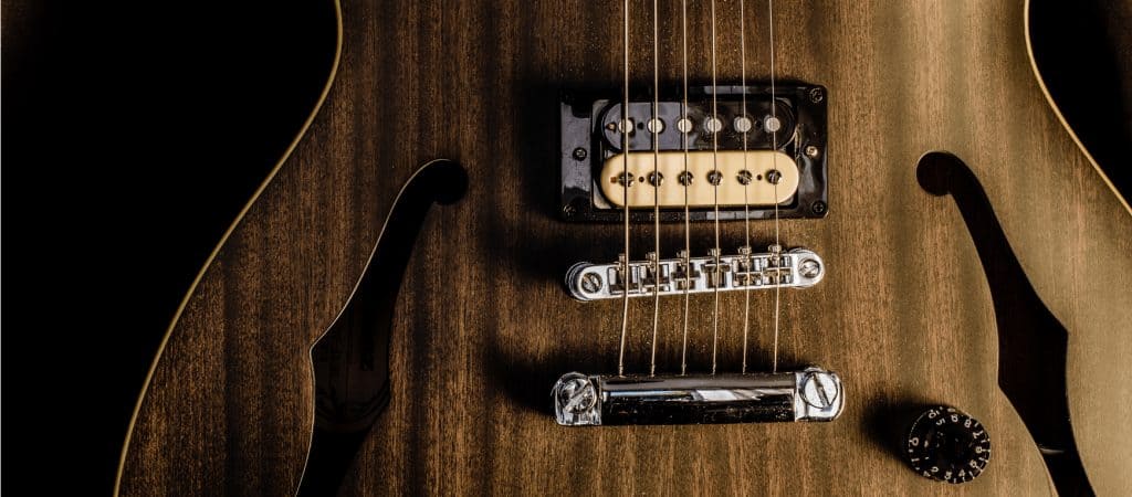 Is It Safe To Take All The Strings Off Your Guitar At Once?