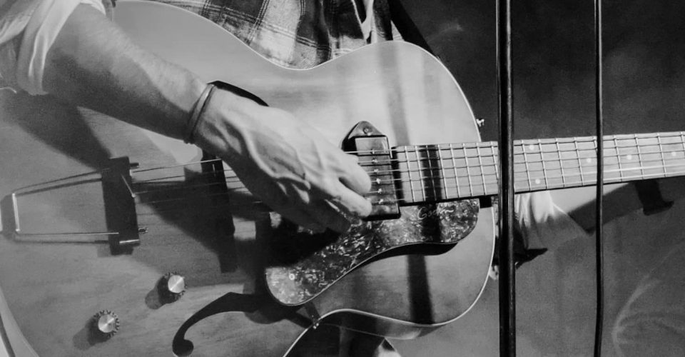 Learning Jazz Guitar Scales: Beginner's Guide