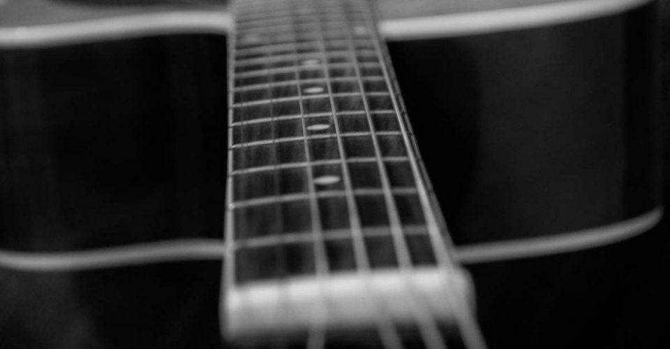 Which Guitar Strings Wear Your Fret Wire Down More?